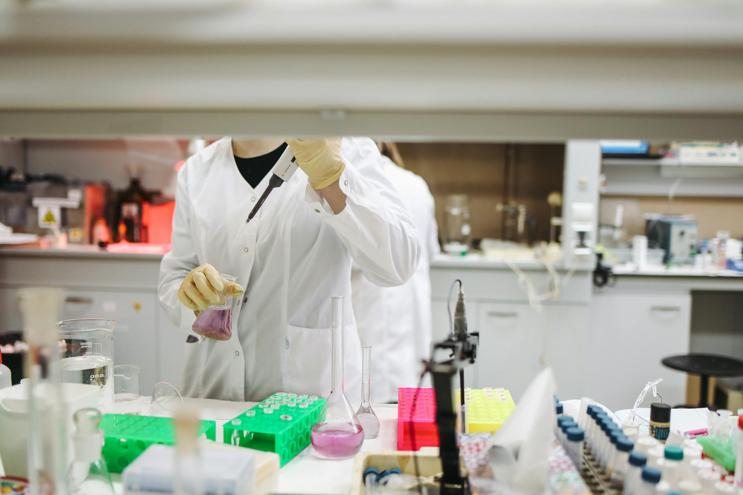 Key Benefits of Chemical Characterization Laboratory Services